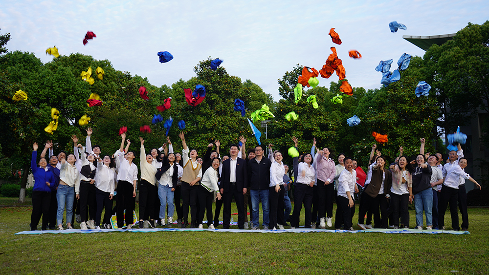 DSC03679-1.jpg DSC03679-1.jpg